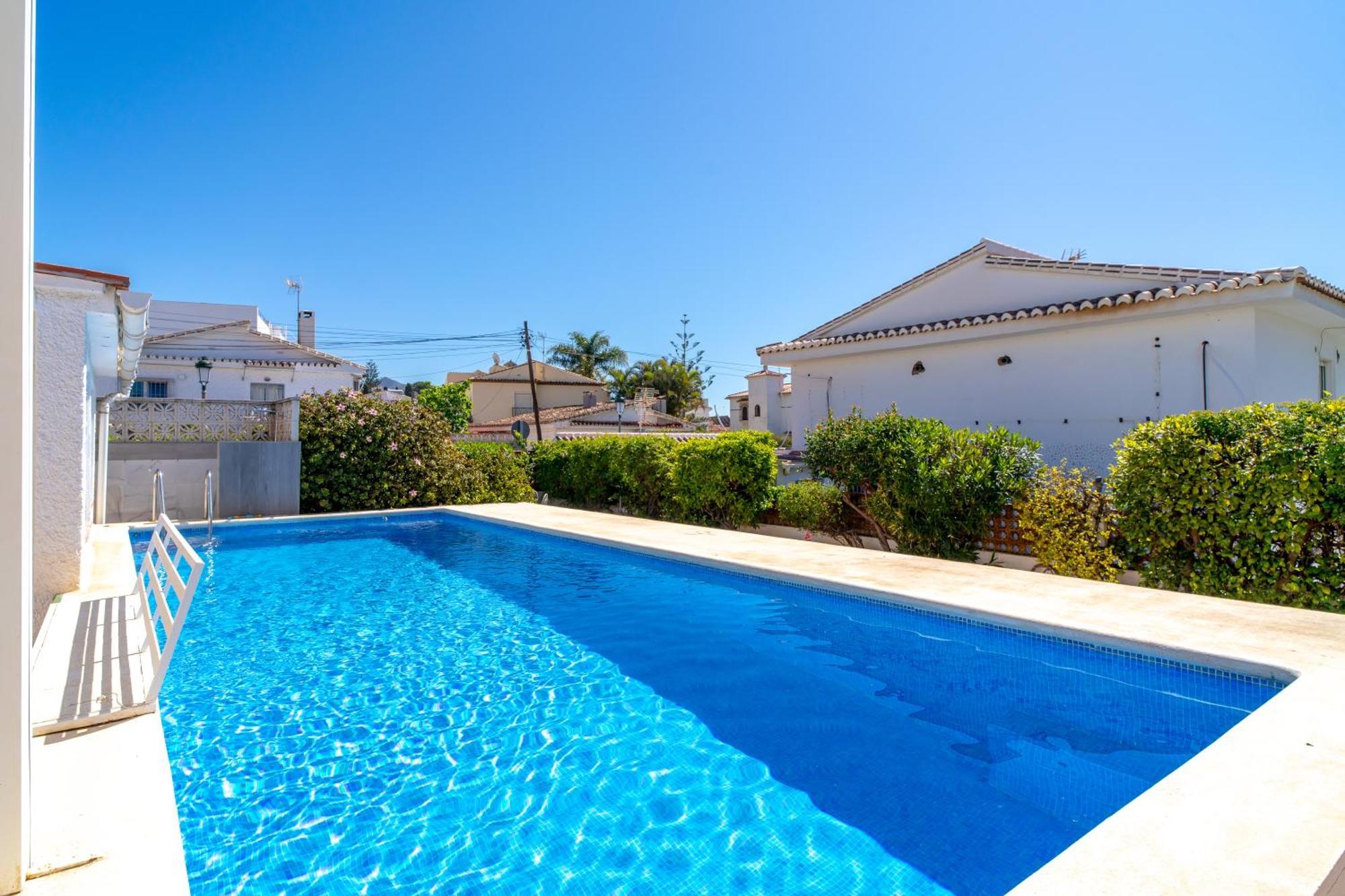 Villa Sevilla Casasol Nerja Exterior photo