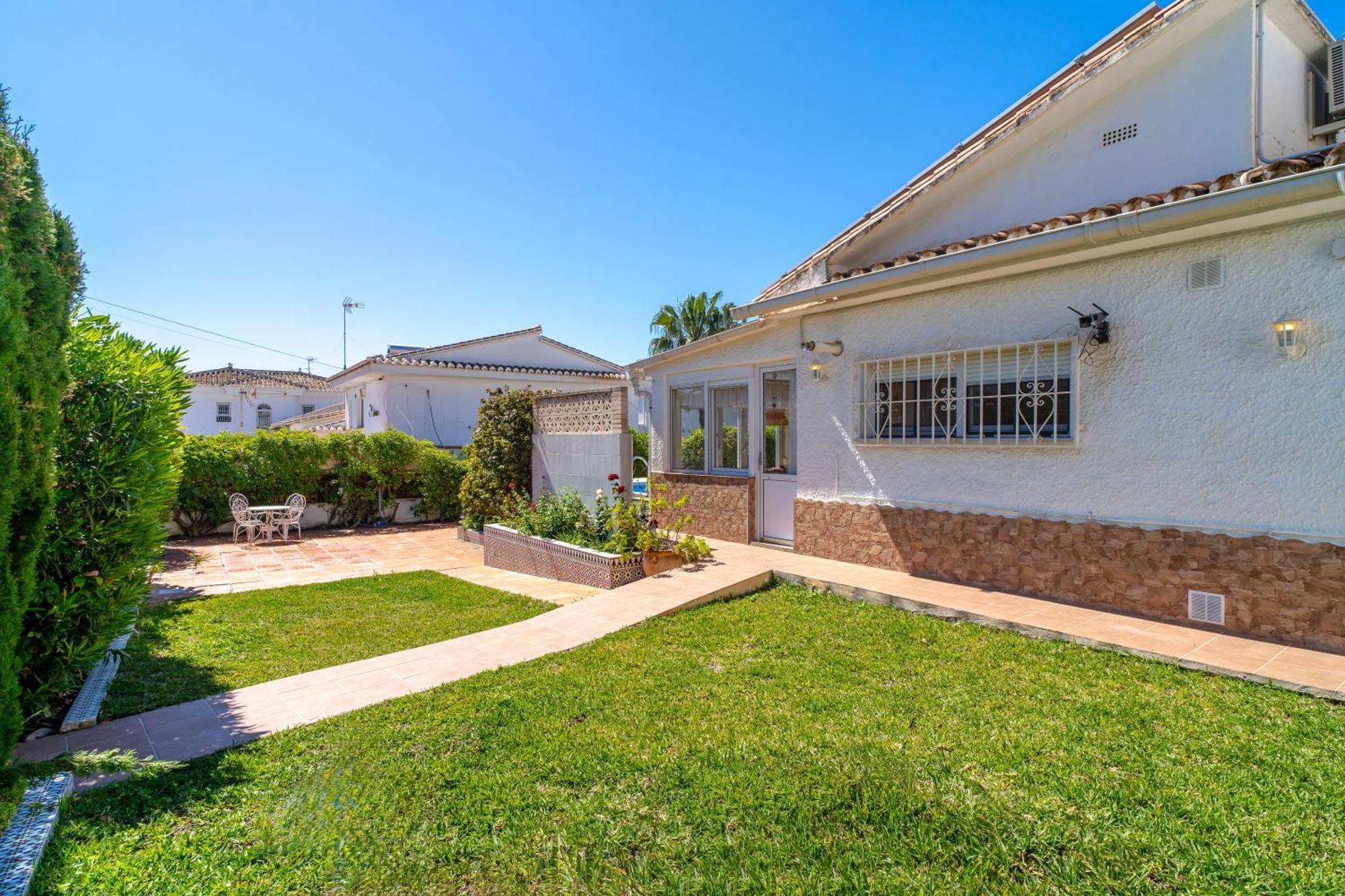 Villa Sevilla Casasol Nerja Exterior photo